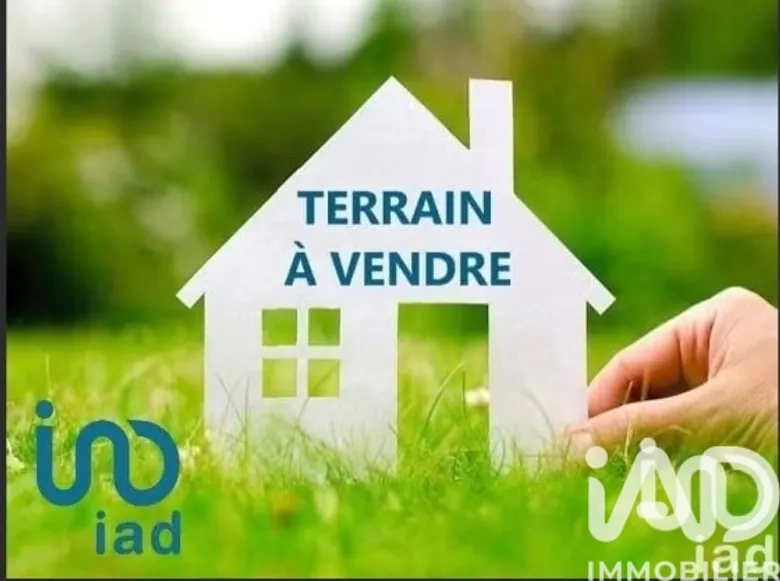 Terrain à bâtir à Lorry-lès-Metz (57050) · 168 000 €