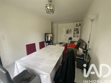 Apartment in Rouen (76100)