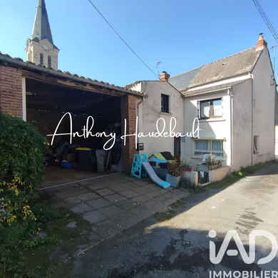 Maison à BEAUPREAU-EN-MAUGES (49510)