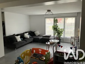 Village house at Ruaudin (72230)