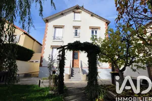 Detached house at Le Plessis-Bouchard (95130)