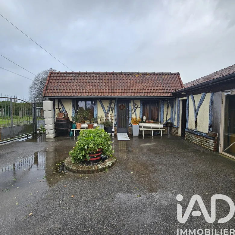 Maison 9 pièces 330 m² · à Chépy · 330 m² · 148 000 €