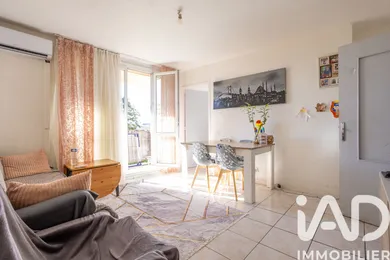 Apartment in Le Pontet (84130)