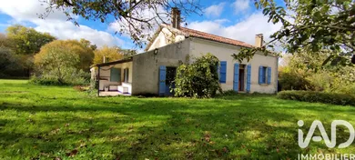 Maison de campagne à La Villedieu (17470)