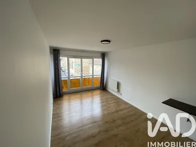 Apartment in Bordeaux (33000)