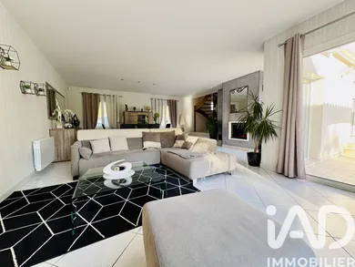 Traditional house in Breuillet (17920)