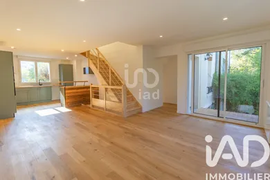 Townhouse in Chatou (78400)