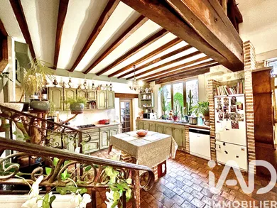 Maison de campagne à Chevry-en-Sereine (77710)