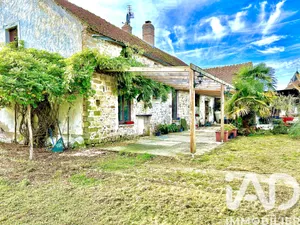 Maison de campagne à Chevry-en-Sereine (77710)