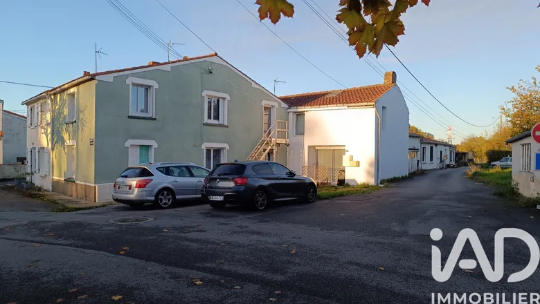 Immeuble 4 pièces 185 m² · à Bouguenais · 185 m² · 386 000 €