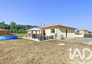 House at Renung (40270)