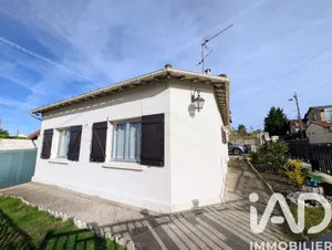 House at Ézanville (95460)