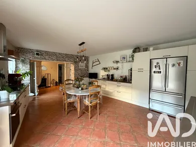 House in Neuville-de-Poitou (86170)