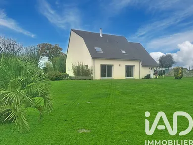 Maison à ECAUSSEVILLE (50310)