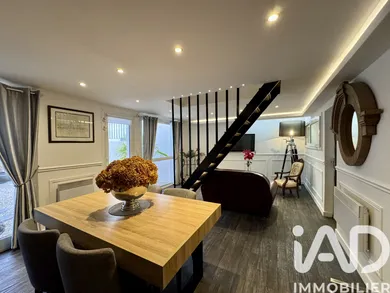 Maison de ville à La Rochelle (17000)