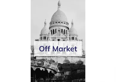 Mansion at Paris (75018)