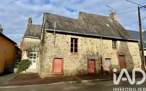 Maison de village à La Bazouge-des-Alleux (53470)
