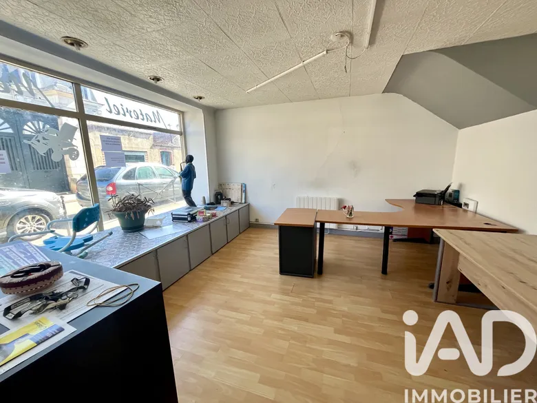 Immeuble 418 m² · à Villeneuve-sur-Yonne · 418 m² · 204 000 €