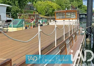 Péniche à Asnières-sur-Seine (92600)