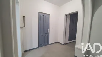 Apartment in Beaucaire (30300)