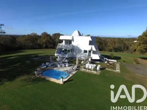 Maison d'architecte à Saint-Loubouer (40320)