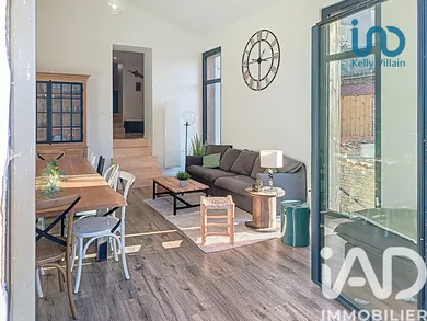 Architectural house in Arçais (79210)