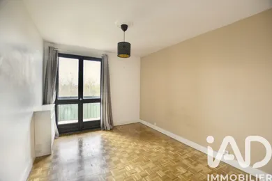 Apartment in Sainte-Geneviève-des-Bois (91700)