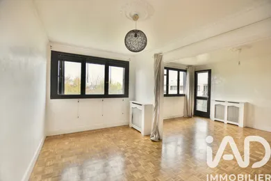 Appartement à Sainte-Geneviève-des-Bois (91700)