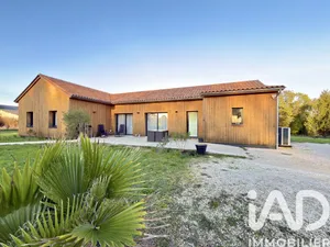 Maison traditionnelle à Meyrals (24220)