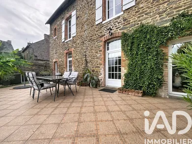 Townhouse at Châteauneuf-d'Ille-et-Vilaine (35430)