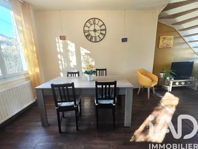 Townhouse in Saint-Éloy-les-Mines (63700)