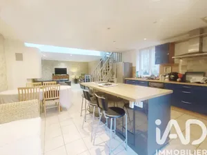 Maison de village à Pouzolles (34480)