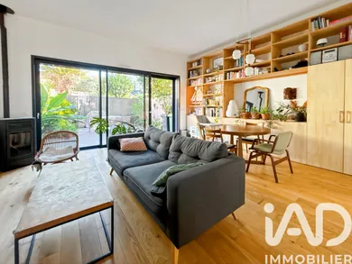 Maison à Bordeaux (33800)
