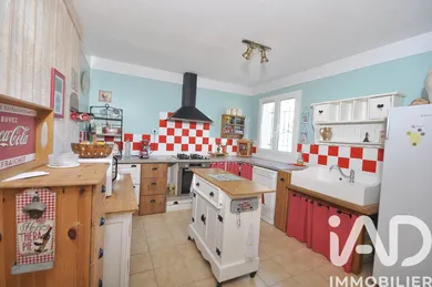 House in Gajan (30730)
