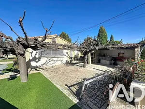 House at Caumont-sur-Durance (84510)