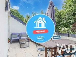 Apartment in Saint-Nom-la-Bretèche (78860)