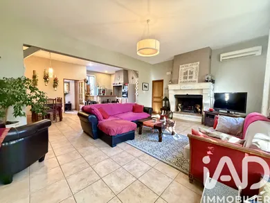 Townhouse in Peyrolles-en-Provence (13860)