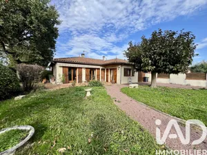 Maison à le passage (47520)