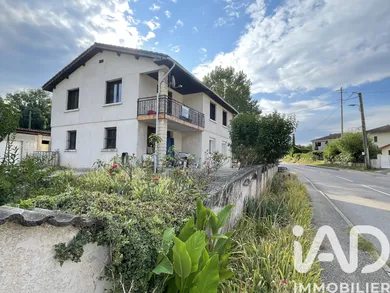 House in Roussillon (38150)