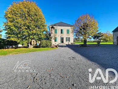 Maison traditionnelle à Saint-Étienne-de-Vicq (03300)