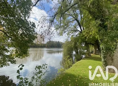 Land at Héricy (77850)