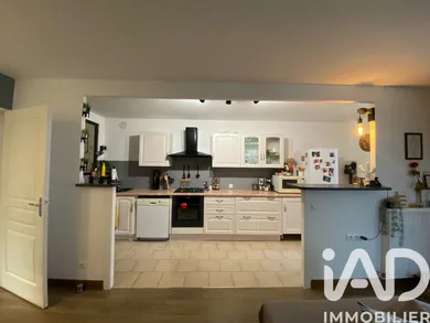 Apartment in Saint-Pierre-des-Corps (37700)