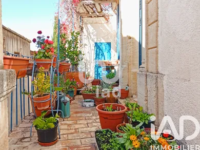 Maison de village à Estézargues (30390)