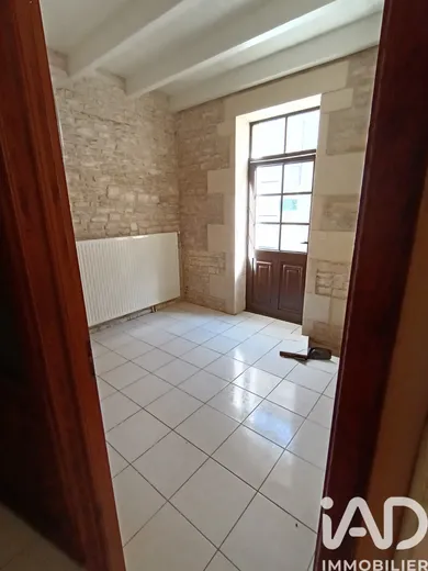 Townhouse in Niort (79000)