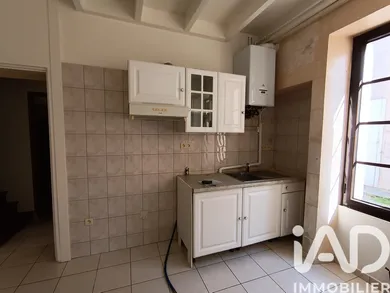 Townhouse in Niort (79000)