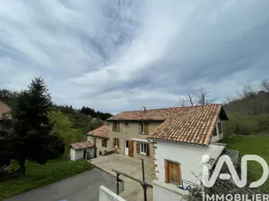 House at Neaux (42470)