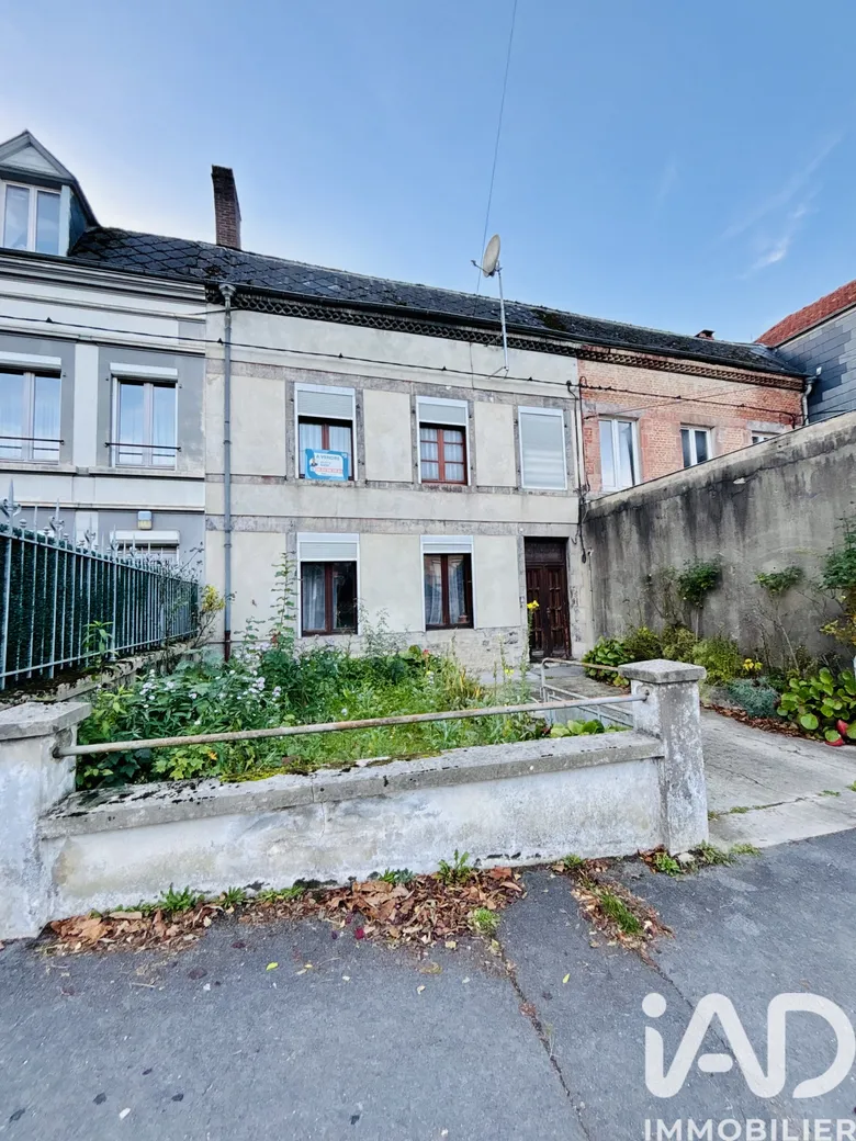 Maison 5 pièces 181 m² · à Revin · 181 m² · 76 000 €