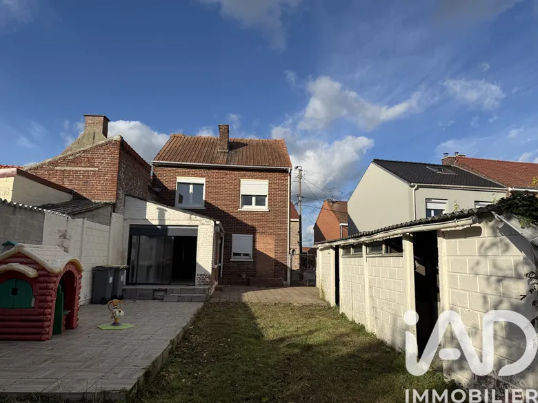 Maison 5 pièces 90 m² · à Bauvin · 90 m² · 179 000 €
