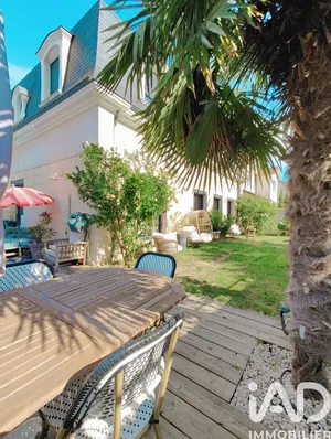 House at Carrières-sur-Seine (78420)