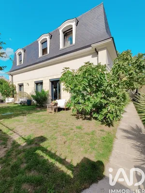 Maison à Carrières-sur-Seine (78420)